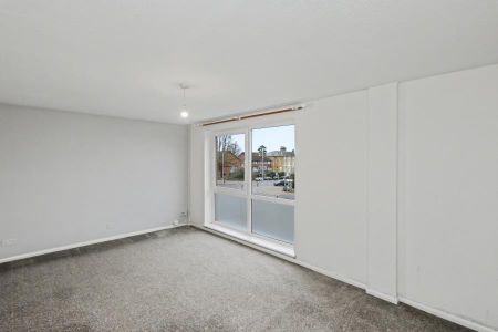 Maple Road, Surbiton - 2 bedrooms Property for lettings - Seymours - Photo 3