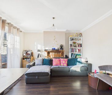 Gloucester Crescent, Staines-upon-Thames, Surrey,TW18 - Photo 1