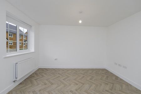 2 bedroom semi-detached house to rent - Photo 3