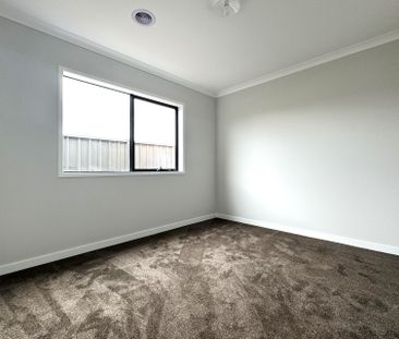 Welcome to your dream home! - Photo 3