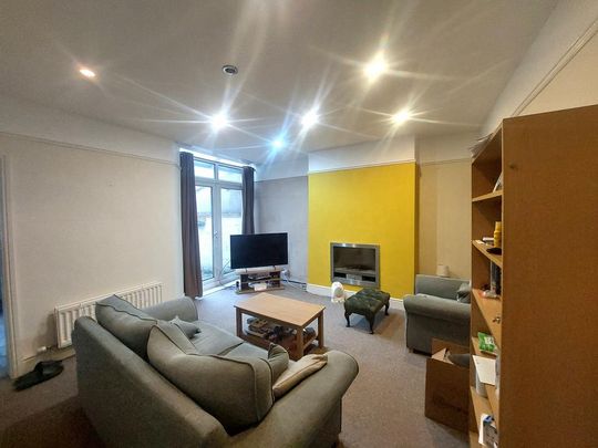 3 bedroom terraced house to rent - Photo 1
