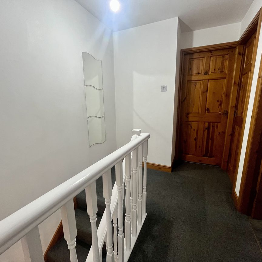 High Road, Dewsbury, Earlsheaton - Photo 1