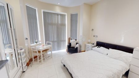 Studio 3, 3 Raglan Road Edgbaston - Photo 4