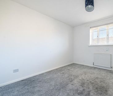 2 bedroom semi-detached house to rent - Photo 4