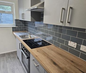 2 bedroom terraced house to rent - Photo 6