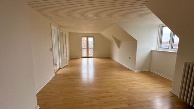 5 værelses – Læssøegade 1, 4. sal. – 5000 Odense C - Photo 1