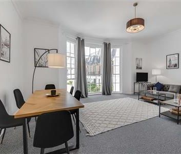 Parkland Gardens, SW19 - Photo 6