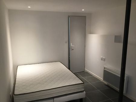 Location Appartement 2 pièces 27m² BORDEAUX 33000 - Photo 2