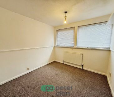 Hollybush Road, CARDIFF - Photo 4