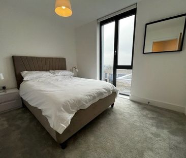 High Street, Staines-upon-Thames, Surrey, TW18 4EY - Photo 4