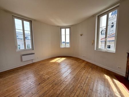 Location Appartement 2 pièces 57m² ANGOULEME 16000 - Photo 5