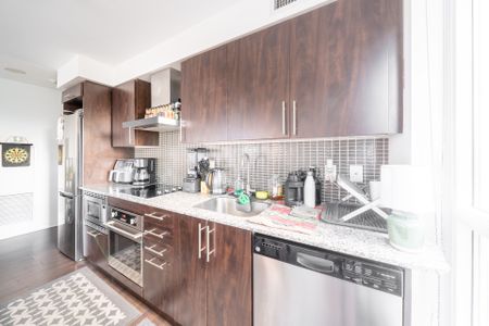 For Lease - 352 Front Street Unit# 407, Toronto, Ontario - Photo 3