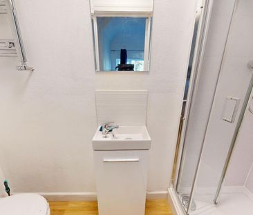 5 bedroom semi-detached house to rent - Photo 4