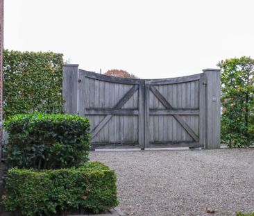 Kwalitatief afgewerkte villa met ruime garage en tuin | Gentsesteenweg - Photo 5