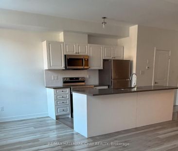 For Lease - 5 Red Maple Lane, Barrie, Ontario - Photo 1
