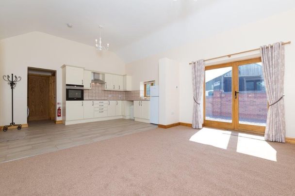 1 bedroom barn conversion to let - Photo 1