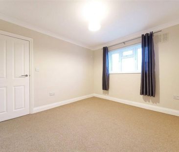 2 bedroom maisonette to rent - Photo 3