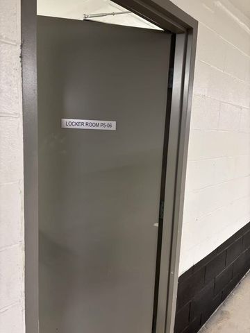 For Lease - 88 Queen Street Unit# 2016, Toronto, Ontario - Photo 2