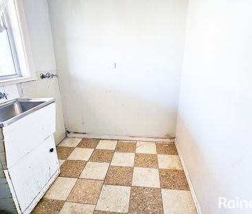 4-Bedroom Home in Good Location! - Photo 1