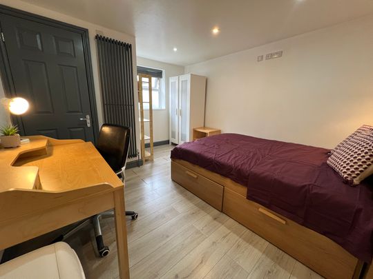 Big Ensuite Rooms In Prime Location - Coventry City Centre - Photo 1