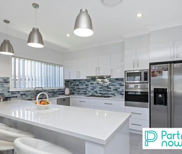 22 Currawong Drive, TAMWORTH NSW 2340 - Photo 2