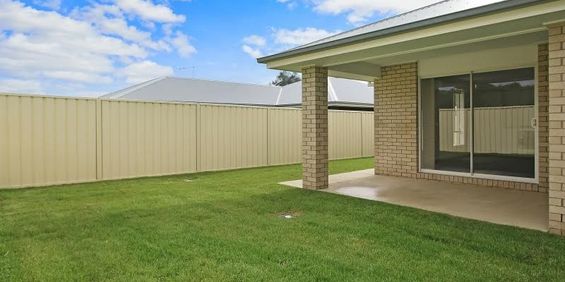 Privacy & Peace! - Photo 3