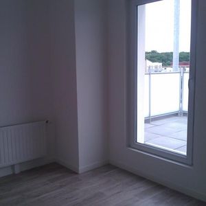 Location Appartement 2 pièces 41m² LA CHAPELLE SUR ERDRE 44240 - Photo 2