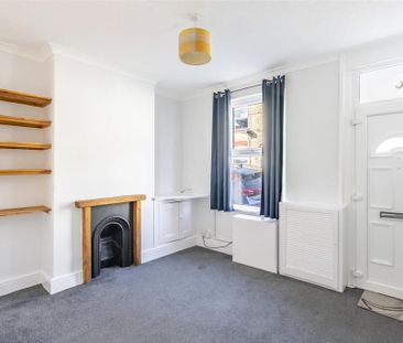 2 bedroom terraced house to rent - Photo 6