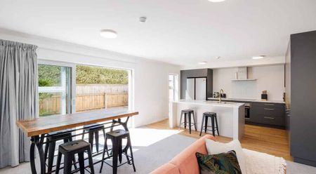 Boarding House - Private room + Ensuite! - Photo 2