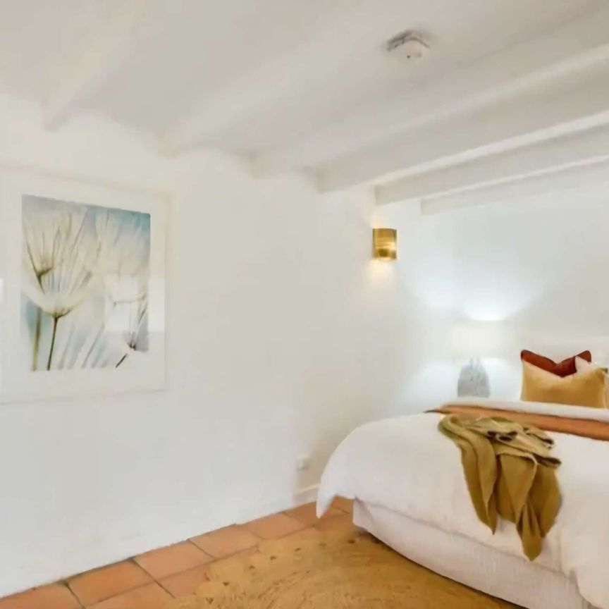 East Brisbane - Photo 1