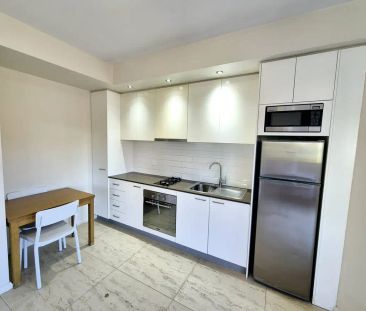 “MODERN FULLY FURNISHED STUDIO APARTMENT” - Photo 4