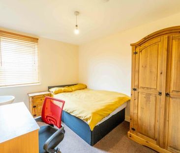 First Floor Flat, Park farm House, 103 Haxby Road - Photo 5