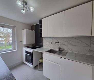 Flat, Kilpatrick Court, Darenth Road, London, N16 - Photo 5