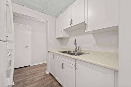 Anchorage Apartments - Photo 2