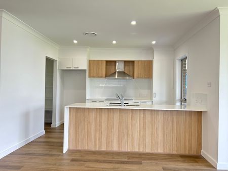 7 Stringybark Road, Oakville NSW 2765 - House For Rent | Domain - Photo 2