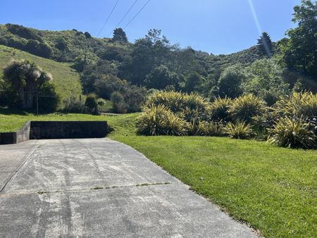 3 Bedroom Home - Double Garage - Photo 5