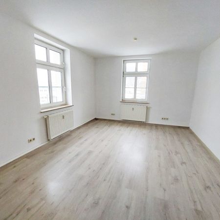 Großzügige 2-Raum-Wohnung - PKW-Stellplatz vorhanden - alles in Gornsdorf! - Photo 3