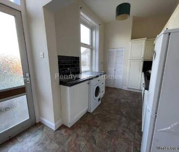 2 bedroom property to rent in Renfrew - Photo 6