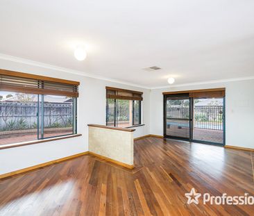 Stunning 4-Bedroom Home in Ellenbrook! - Photo 4