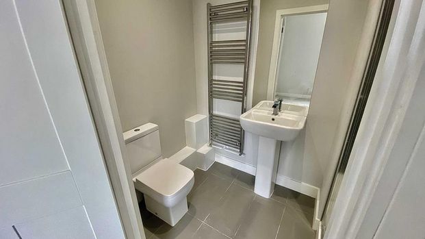 2 bedroom apartment to rent - Photo 1