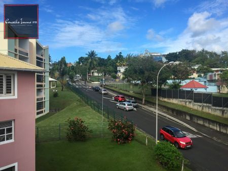 Studio à louer Fort-de-France (Chateaubœuf) 20 m2 Balcon - Photo 4