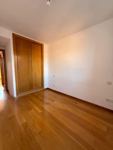 Piso de alquiler en Travesía de Ramón y Cajal, Zona Norte - Photo 5