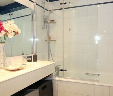 Appartement • Saint James-Général Koenig - Photo 6