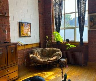 Exposed Brick & BeamLive/Work Loft , 18' ceiling - Photo 2