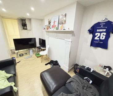 52C St. Michaels Road, Leeds, LS6 3BG - Photo 2