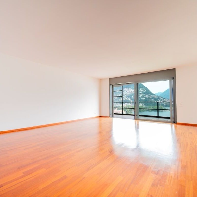 Exklusive Wohnung mit Seeblick, nur wenige Schritte vom Zentrum entfernt - Photo 1