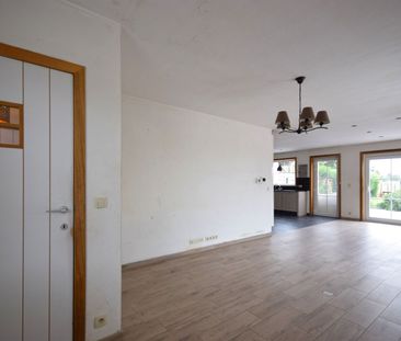 Halfopen bebouwing in landelijke stijl met ruime garage en tuin met... - Foto 6