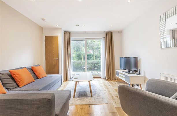 South croydon, 137 sanderstead road - Photo 1