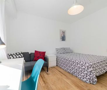 Avinguda de Blasco Ibez, Valencia, Valencian Community 46022 - Photo 5