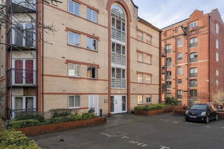 Studio to rent - Photo 5